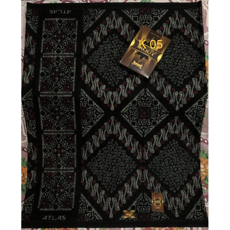 SARUNG PRIA DEWASA YAQUT KEMBANG (ATLAS GRADE C)