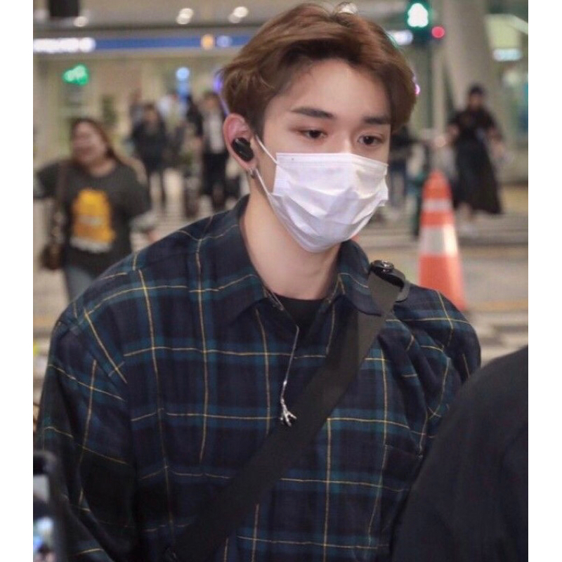 

notebook take over id card