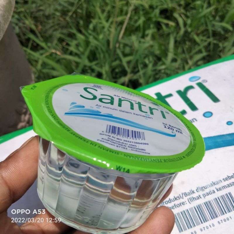 

air meneral santri mungil