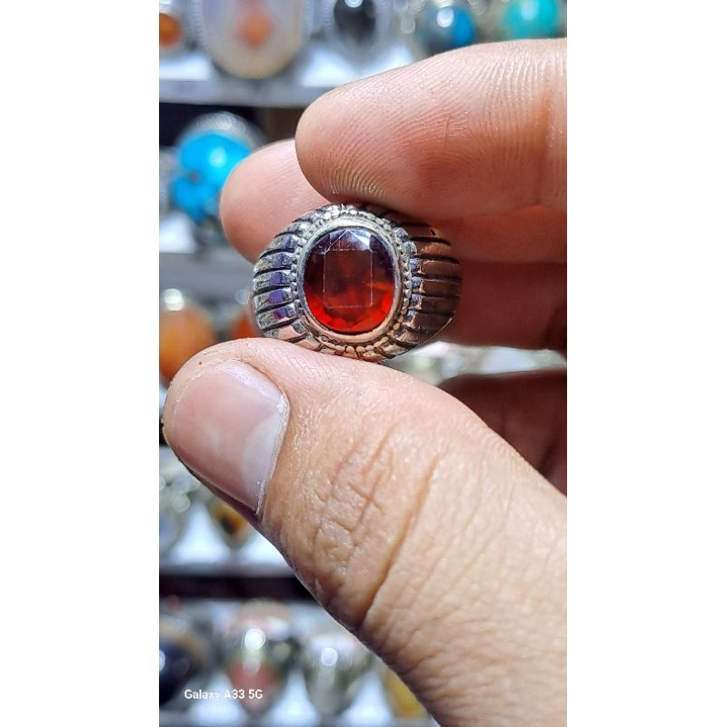 batu red garnet cutting natural