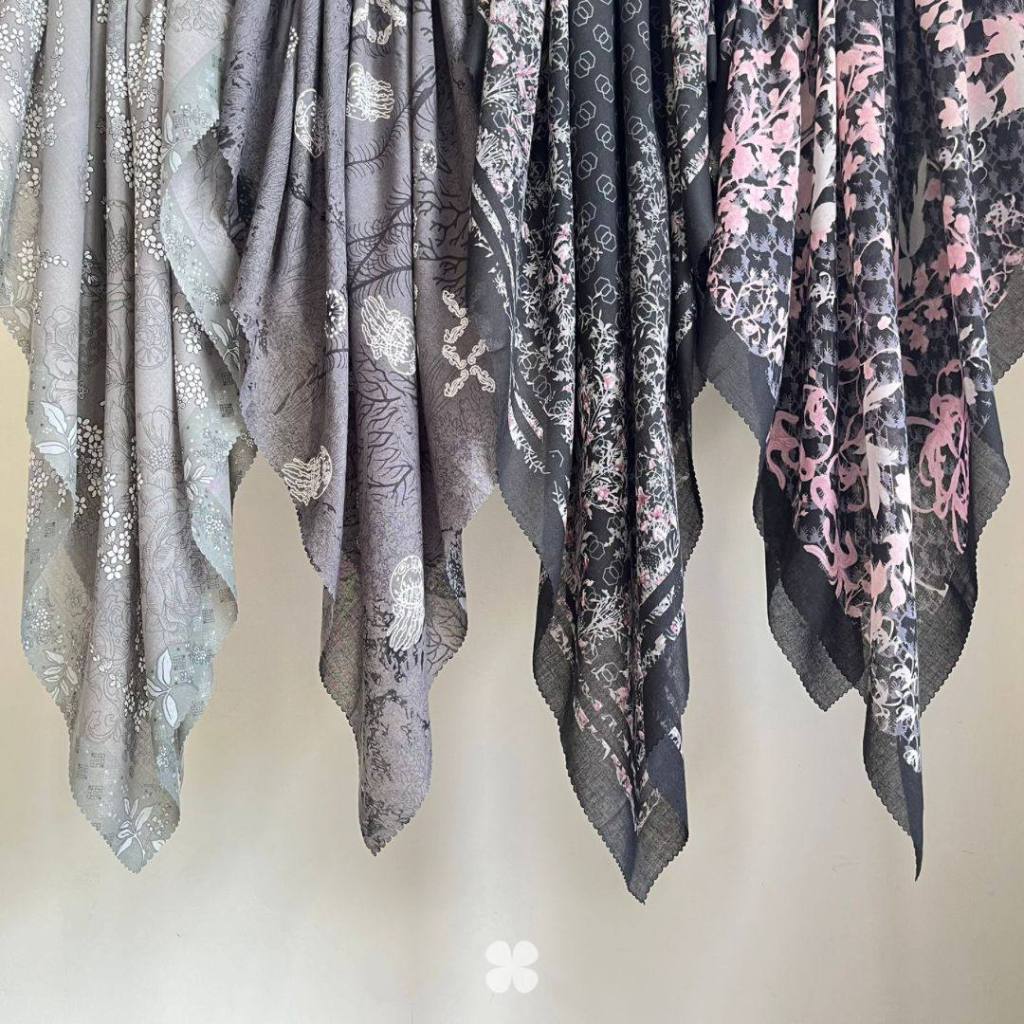 

EXCLUSIVE RAYA HAMPERS