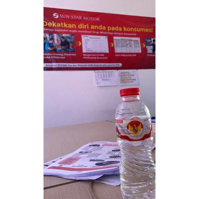 

Meta Air Minum Kemasan 330ml