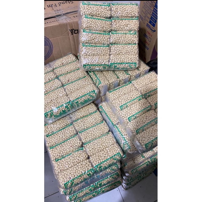 

Kacang Kupas Tuban Original