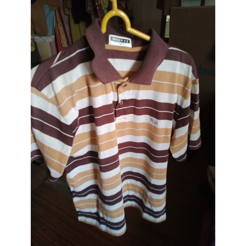 KAOS PRIA BERKERAH MERK WALRUS ORIGINAL