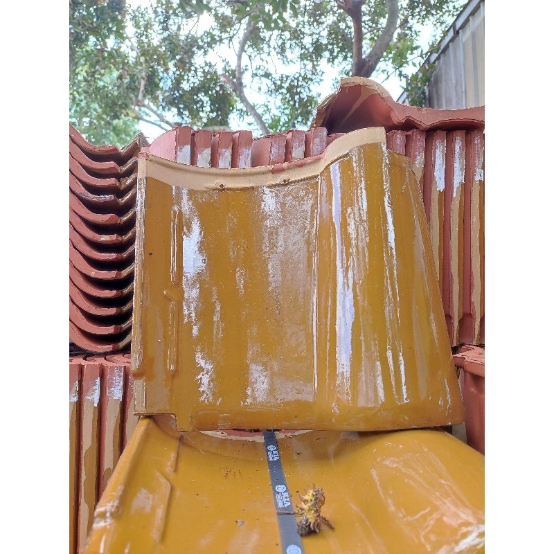 Genteng keramik kia citrine orange kw 2  (promo)