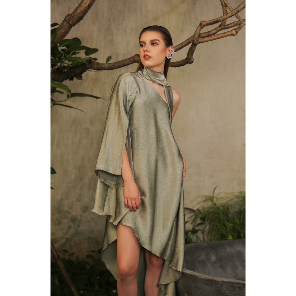 Renee Haus Suvi Green Dress - Elegant Asymmetric Dress with Neck Tie -  Dress Christmas Natal Hijau 