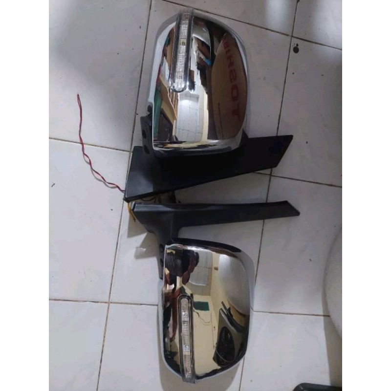 cover chrome spion toyota innova + sein kanan atau kiri