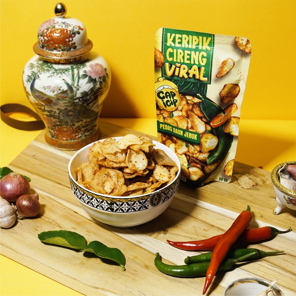 

Snack Viral - Keripik Cireng Goreng - Pedas Daun Jeruk