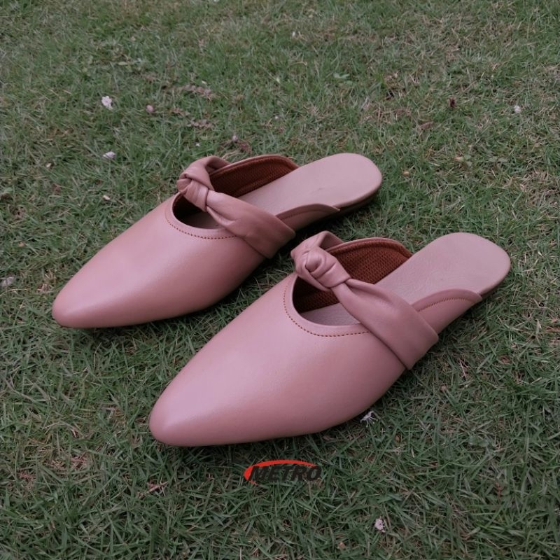 Sepatu Wanita/Cewek - Sepatu Slop Lancip Flat - Sepatu Mules - Sepatu Kulit Asli - Produksi METRO Ma