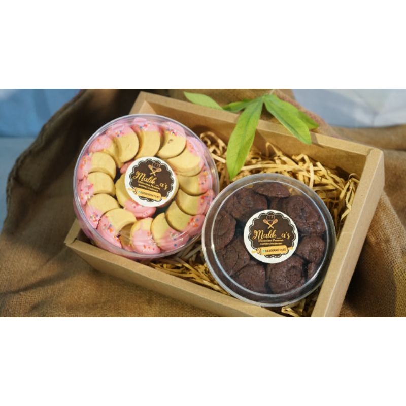 

strawberry moon cookies
