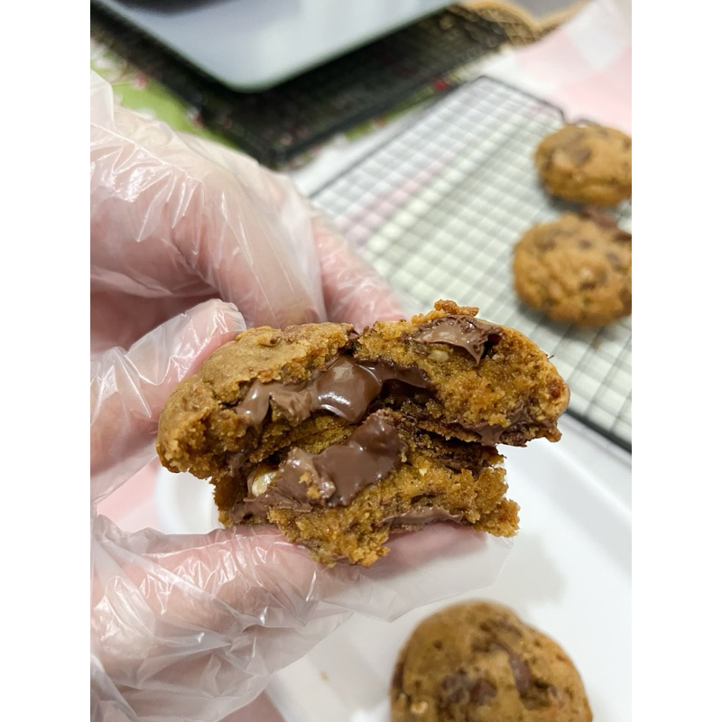 

Premium Hazelnut Cookies