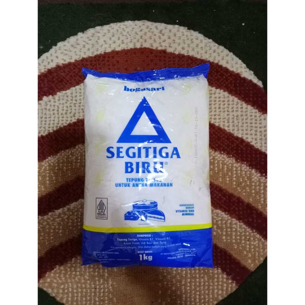 

Tepung Terigu Segitiga Biru 1KG