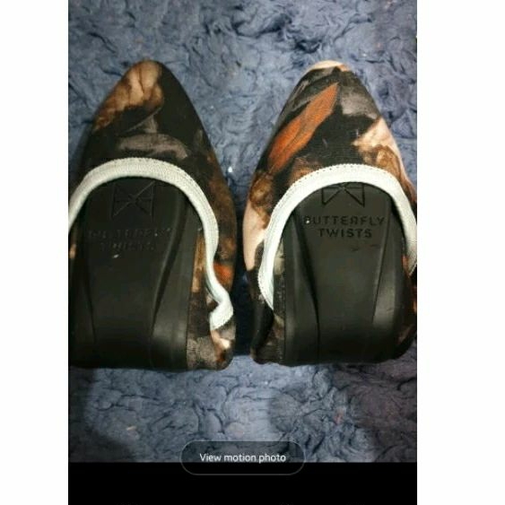 Butterfly Twist Flat Shoes