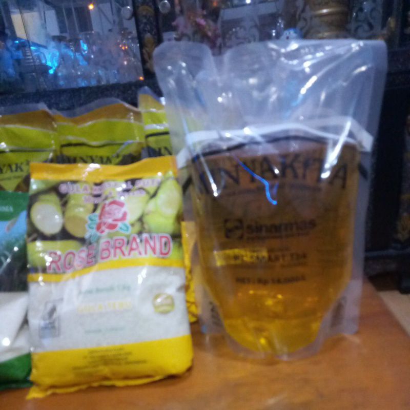 

minyak sayur 2 liter