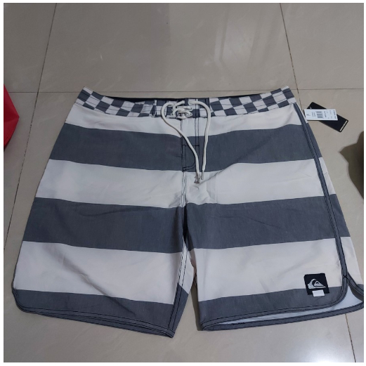 Boardshort Quiksilver White Grey size 36 / Celana Surfing Pria / Celana Renang Pria