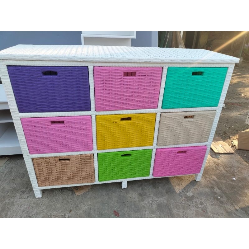 Laci rotan sintetis 9 laci