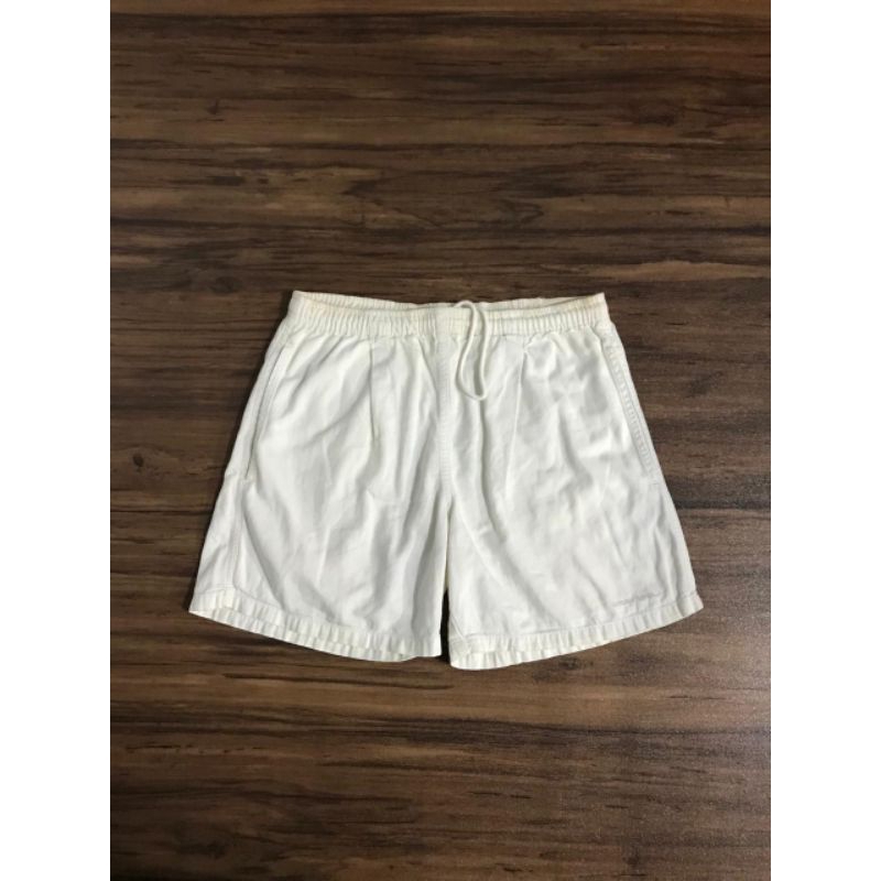 White Shorts crazy shirt hawai Size M second bekas preloved Branded