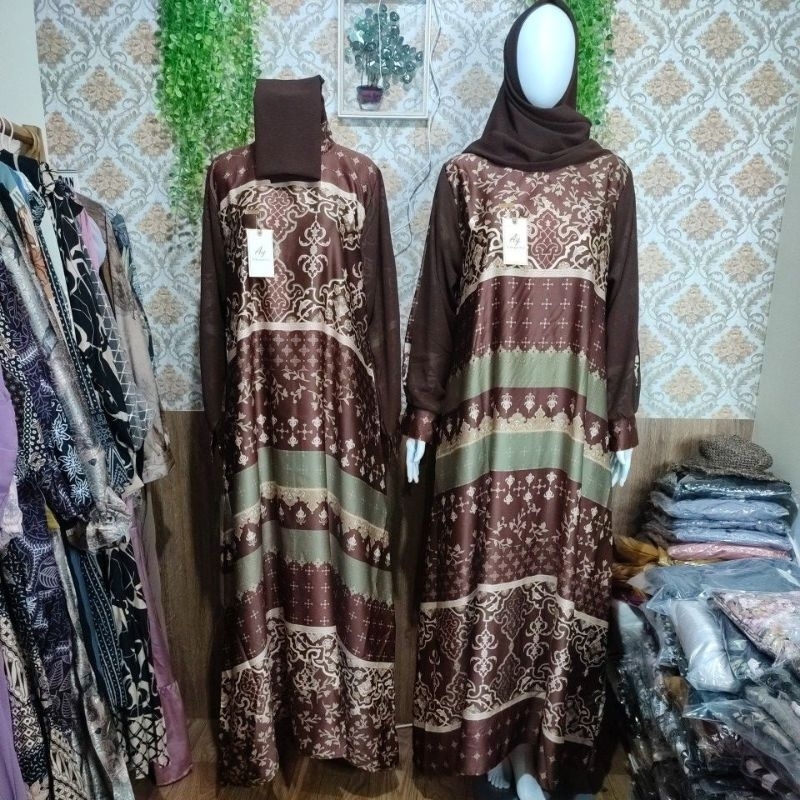 Gamis Kerudung Silk mix Ceruty (ld 110 PB 140)