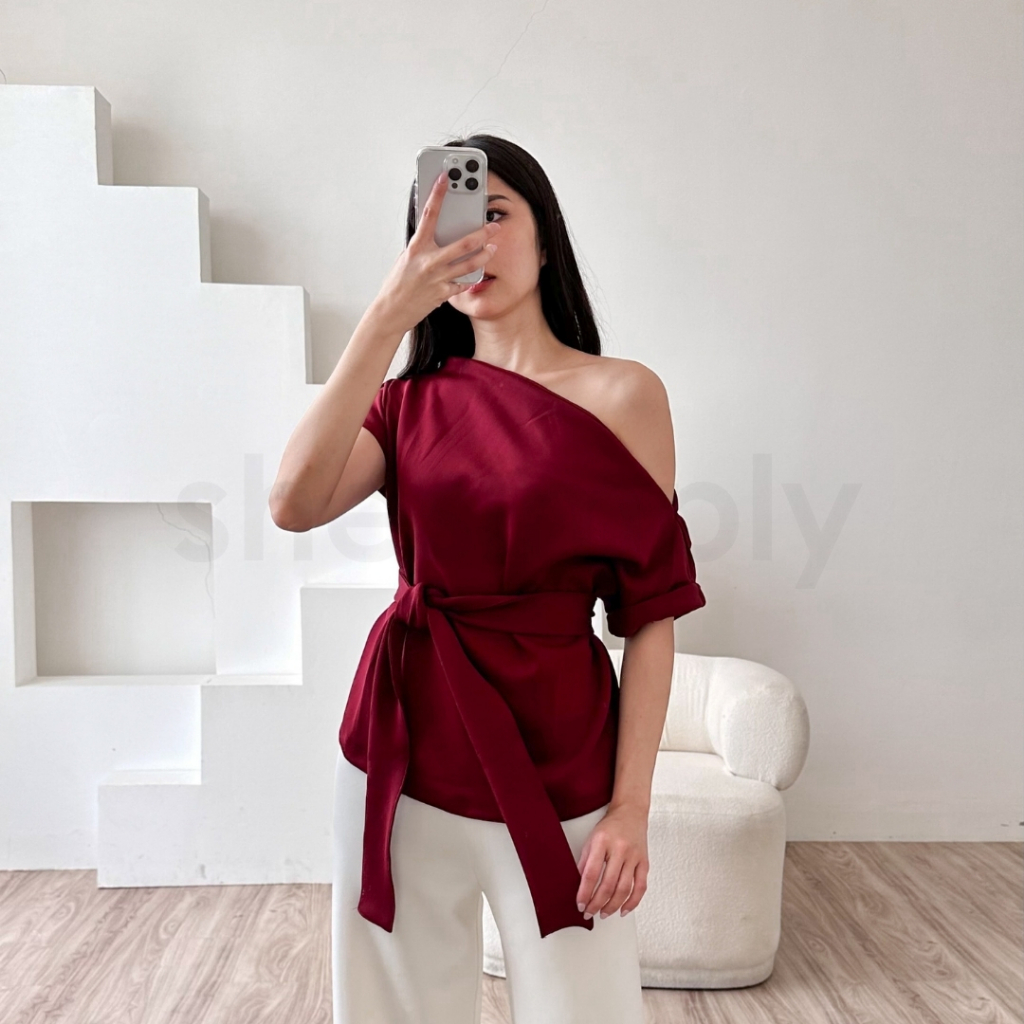 Shesimply Vienna Top Atasan Casual Wanita Korea Sabrina One Shoulder / Off Shoulder Top / Blouse