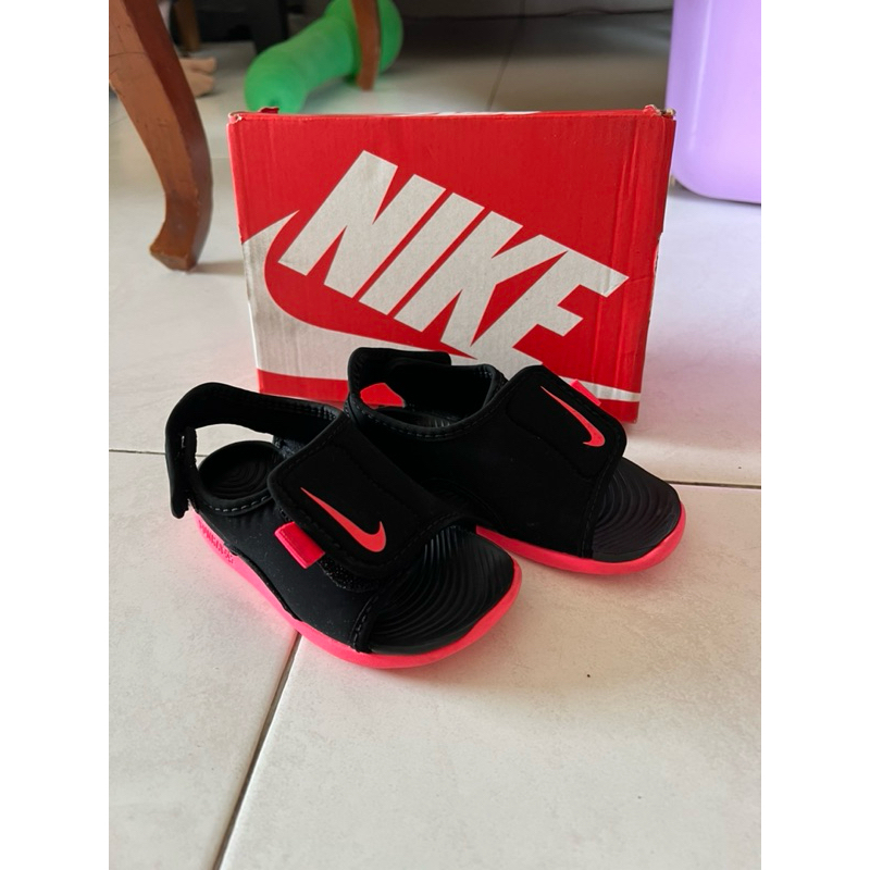 Nike Sunray Adjust 5 V2 Preloved