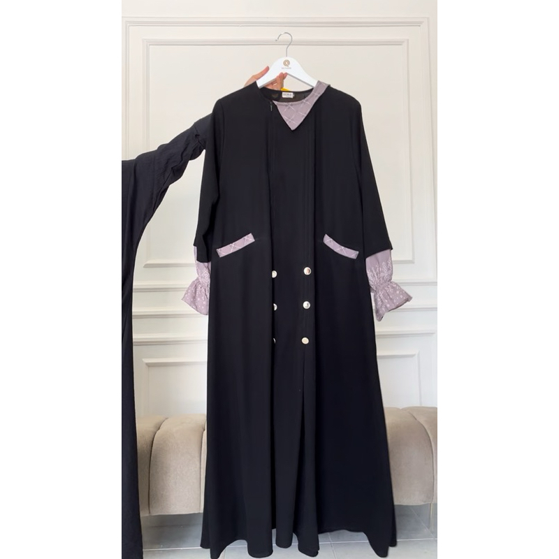 NARUMI abaya