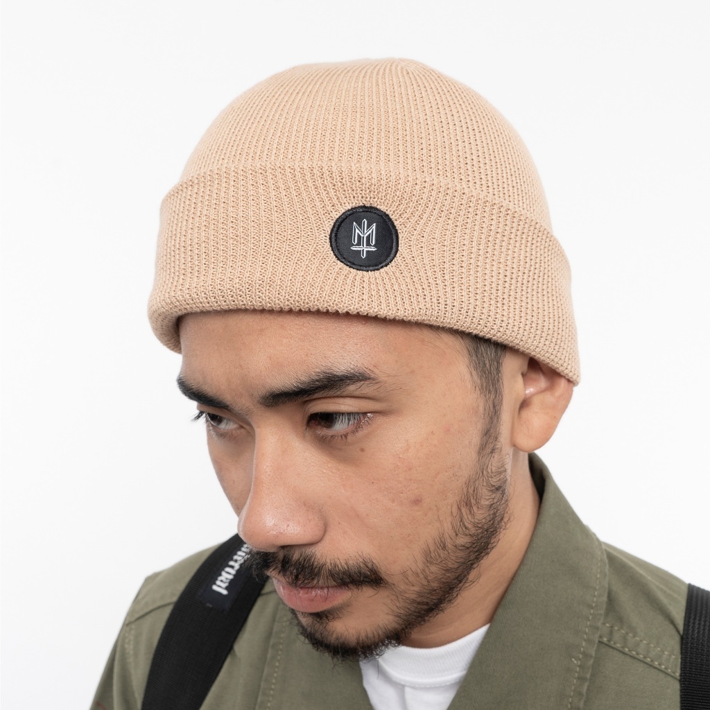 MATERNAL DISASTER TRUZ BEANIE