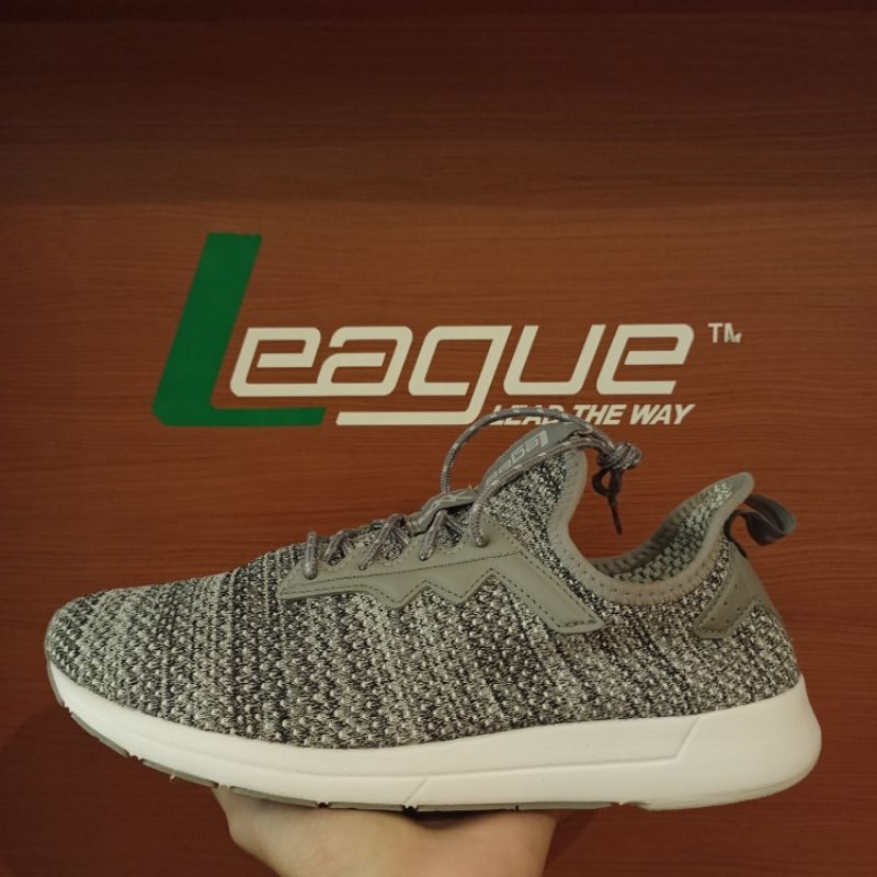 LEGAS - Sepatu Olahraga Training Laki2 Size 36-46 Original