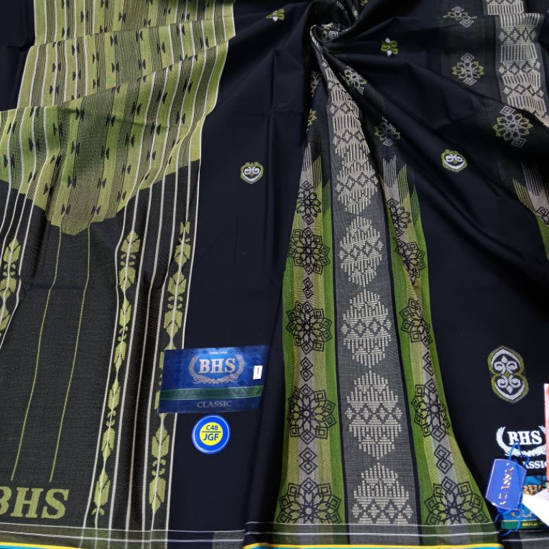 SARUNG BHS CLASSIC GOLD C48 JGF 1 JACQUARD HITAM