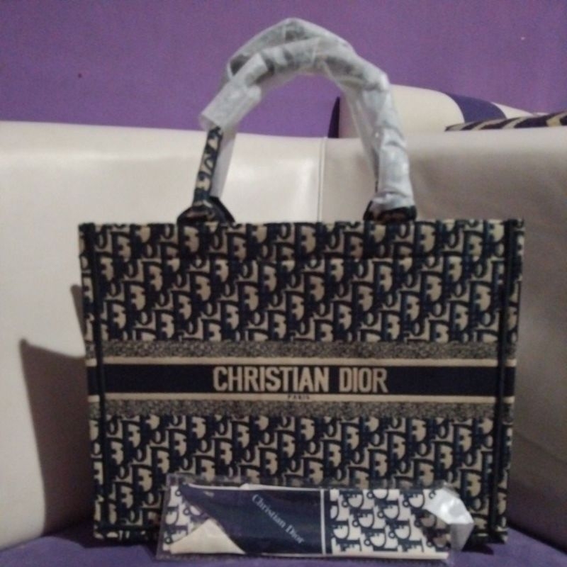 tote dior box