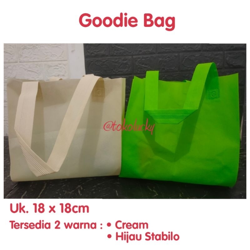 

Goodie bag /tas kado/goodiebag/tas hamppers