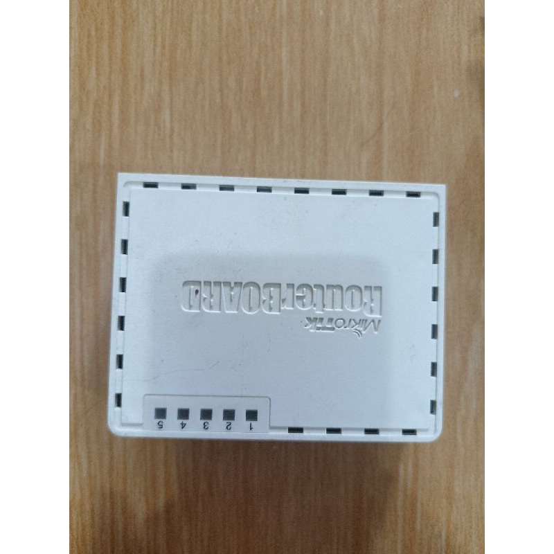 mikrotik RB 750