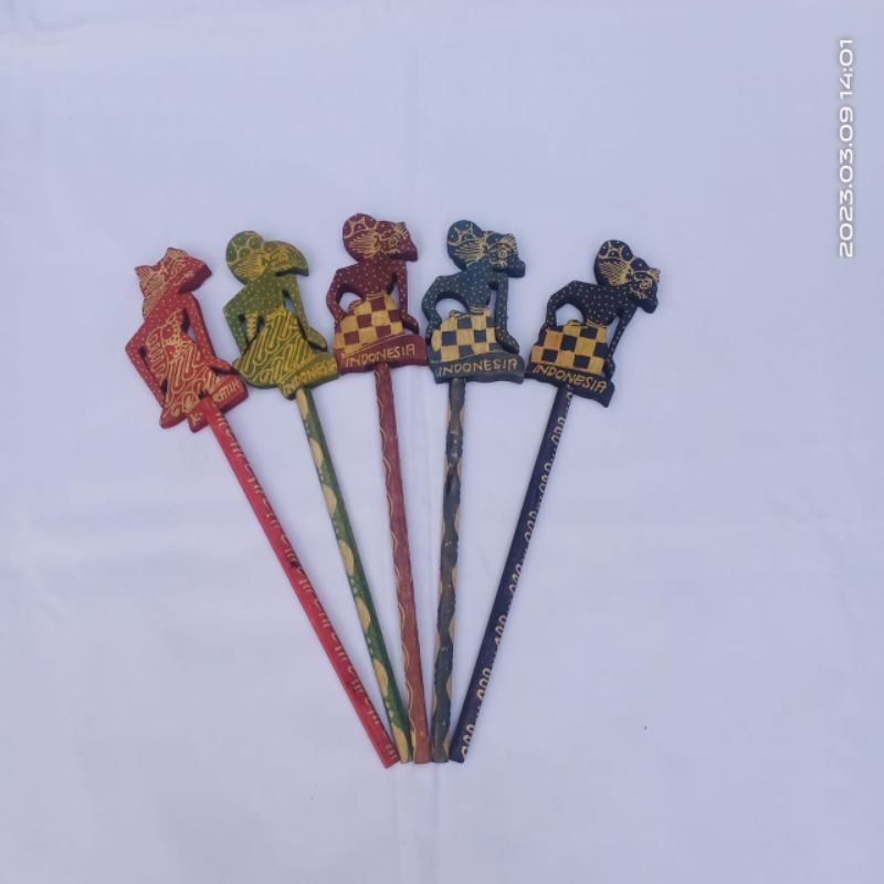 

pensil wayang kayu batik