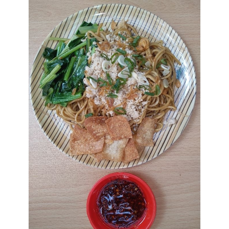 

MIE CHILI OIL GAWEAN MIMITI