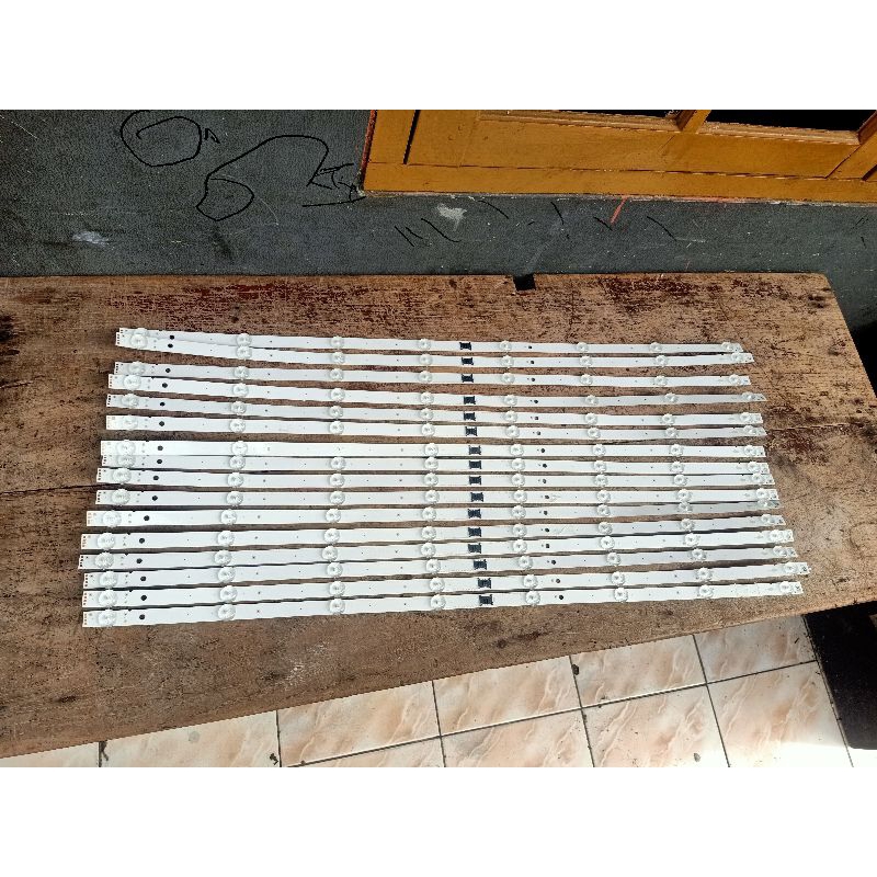 Lampu Tv LED SONY KD-75X8000H