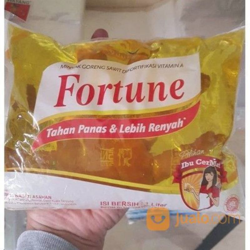 

Minyak goreng Fortune bantal reffil kemasan 1 liter