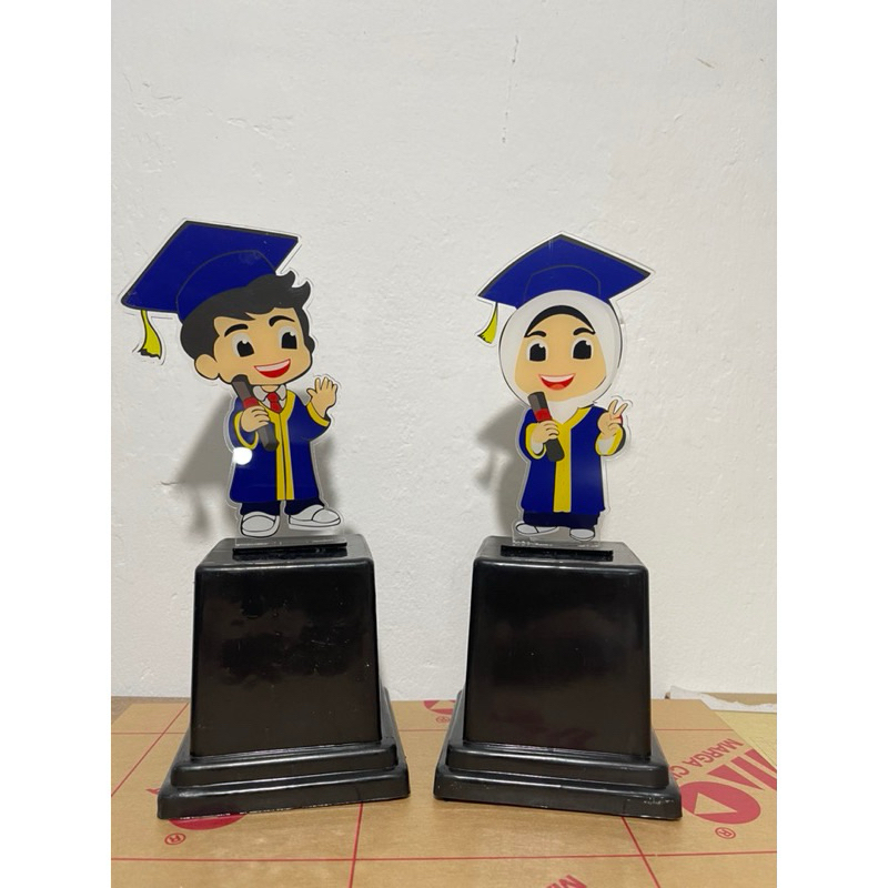 Piala Wisuda Sekolah Akrilik
