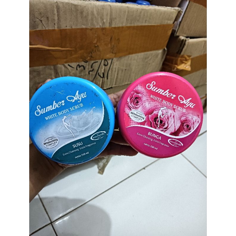 Sumber Ayu White Body Scrub Bunga 250 Ml / Sumber Ayu White Body Scrub Susu 250 Ml