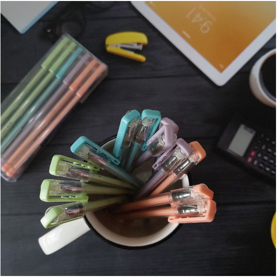 

Pulpen Gel TG32273 Tinta Hitam Body WarnaPastel 0.35 mm