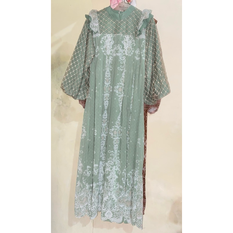 gratias citra ceruty