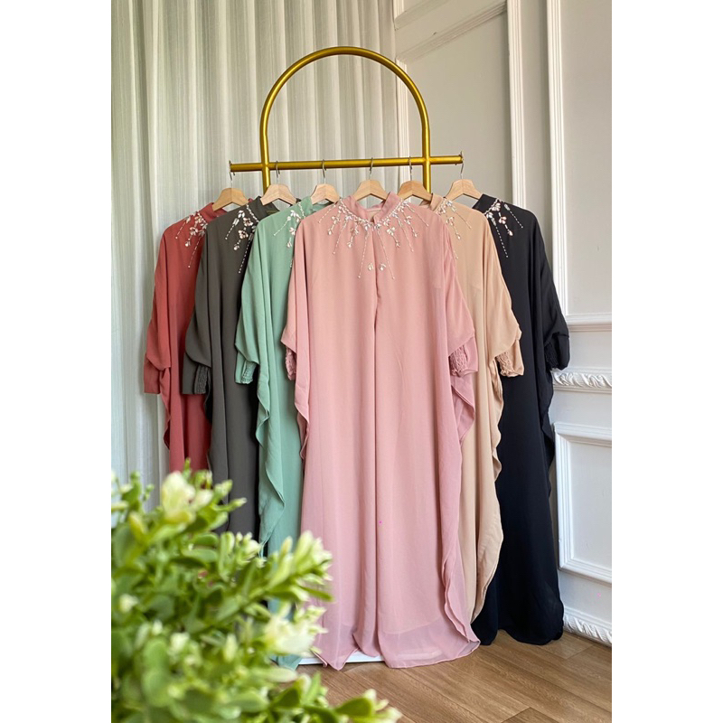 Fatimah beads kaftan