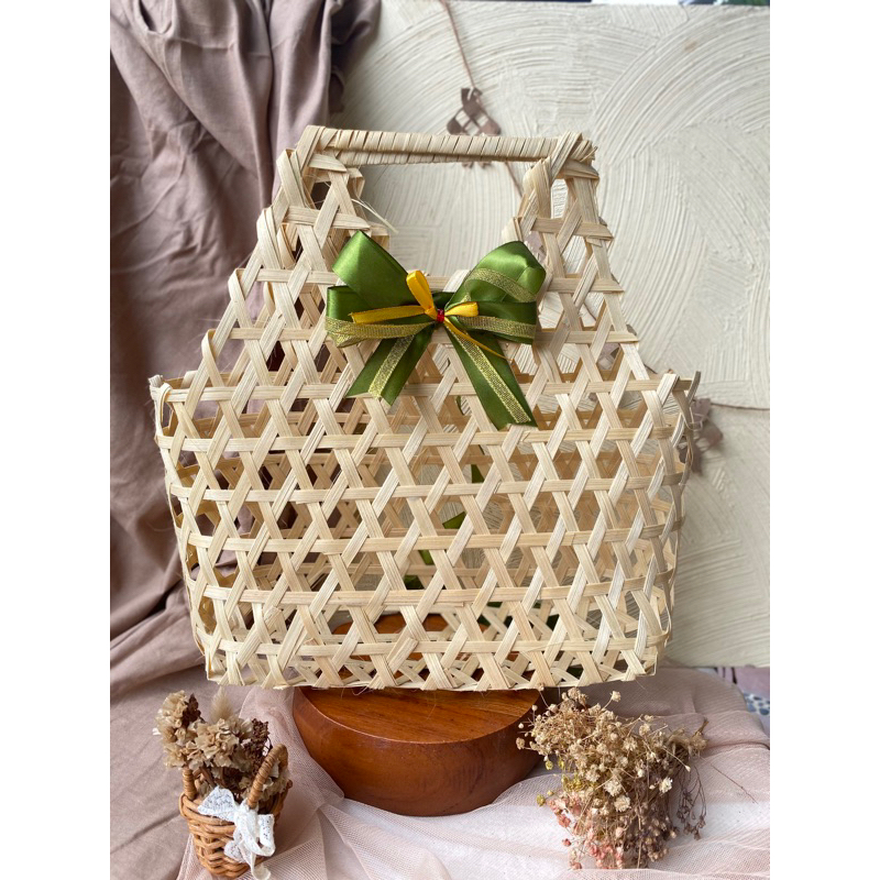 

TAS KERANJANG HAMPERS BESEK “MONG”