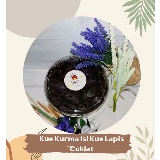 

kurma isi kue lapis coklat