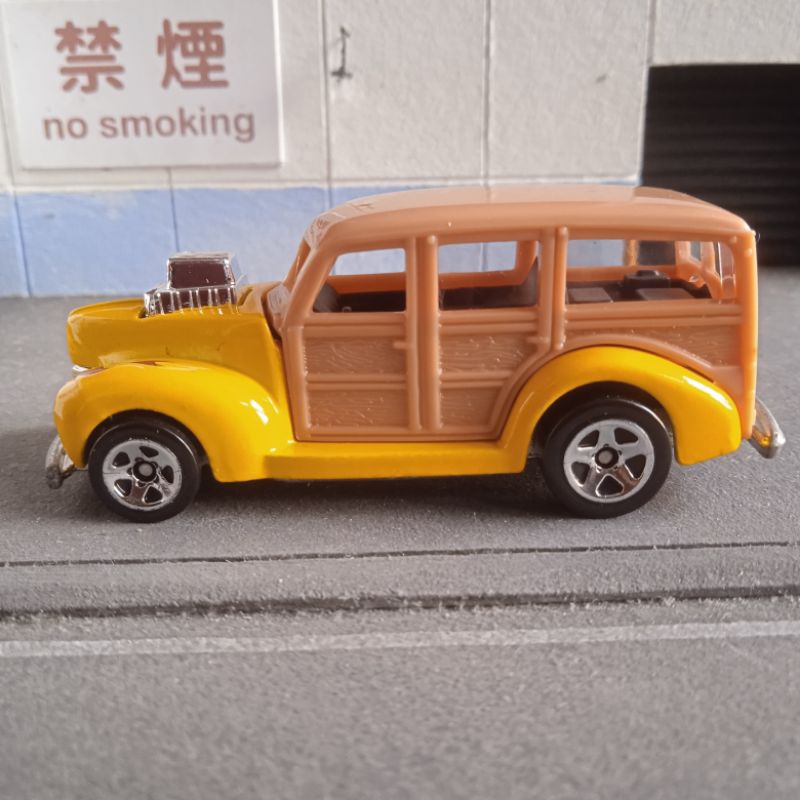 hot wheels loose 40s 40 s woodie oplet si Doel kuning klasik classic