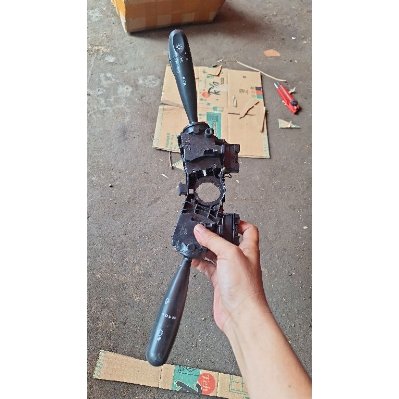 saklar lampu etios liva