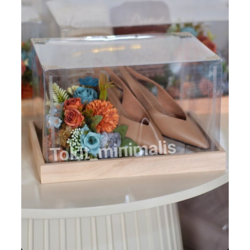 

BOX KOTAK HANTARAN 1 set isi 4 SESERAHAN PERNIKAHAN KAYU JATI BELANDA PLUS TUTUP MIKA