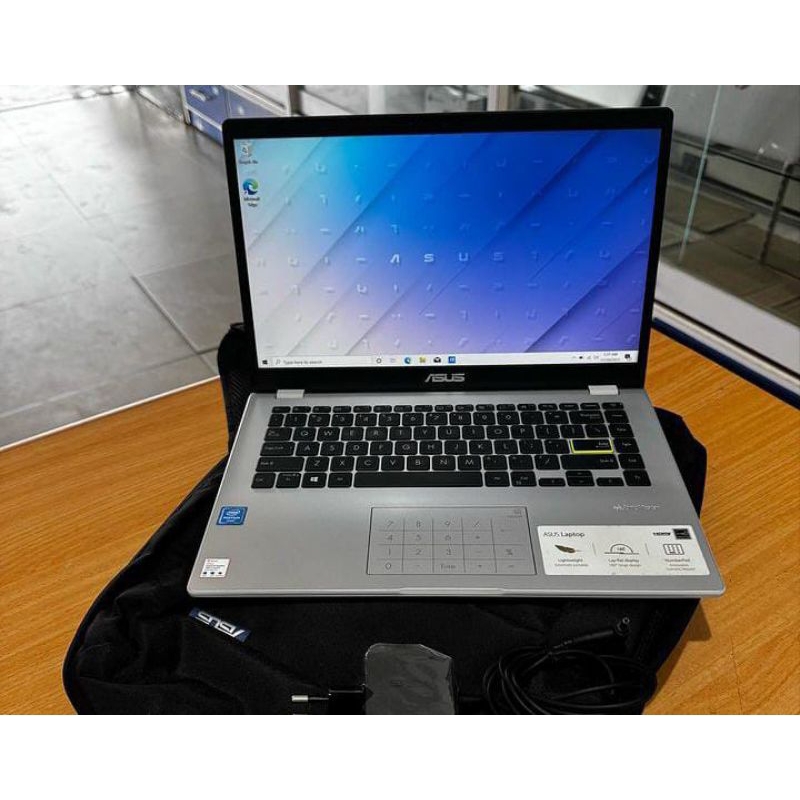Laptop Asus VivoBook E410MA