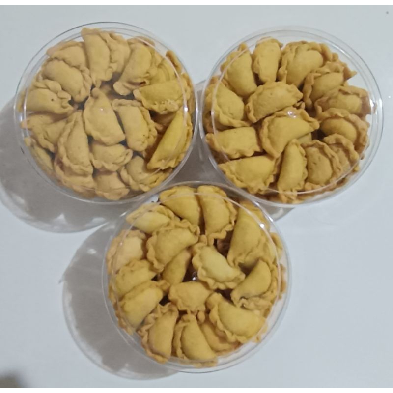 

Pastel Abon Prull kemasan toples +- 500gram