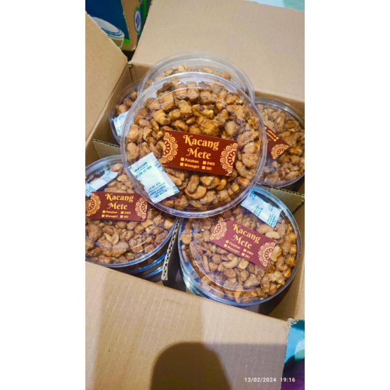 

Mete Goreng Patahan Crispy Toples