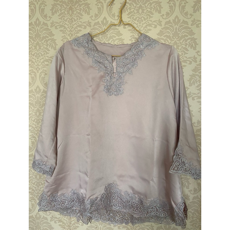 Atasan Baju Kondangan