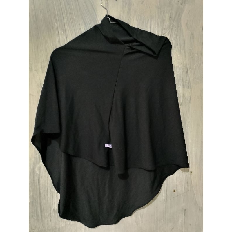 Bergo Hamidah polos hitam non pet/Bergo jersey/Hijab instan non pet